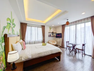 T98 Westlake Quang An - Tay Ho Center Garden View Studio! 타이호 주변 호텔