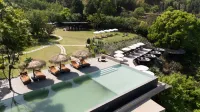 Tiantai Yuzizai · Yunding Resort - Rooftop Pools