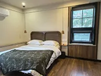 Blossoms Art Hotel German Style Ocean View Historical Villa Hotels near Qingdao Navy Museum