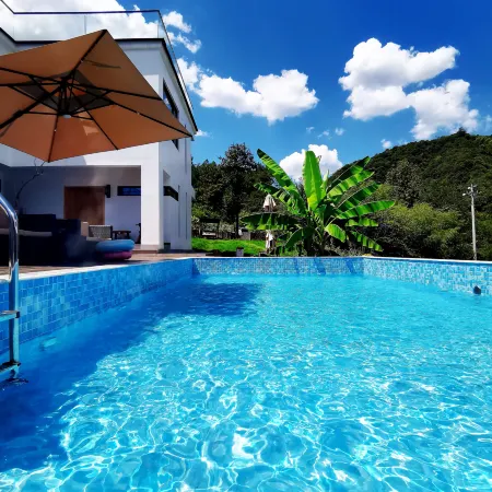 Sun & Moon Mountain B&B (Anhui South Sichuan Line Store)