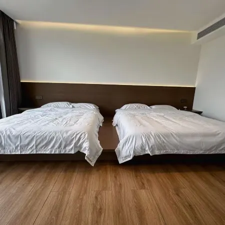 Shi Wai Tao Yuan Hotel