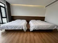 Shi Wai Tao Yuan Hotel - Mountain view