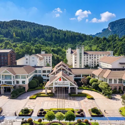 Pullman Zhangjiajie Hotels near Wu Lingyuan