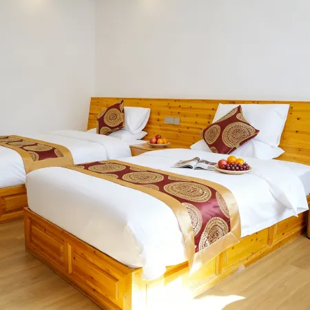 Danba Zangsong Mountain Residence Homestay