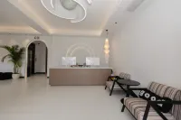 泊汀·AZURE海景酒店（北海銀灘店） - 2星級