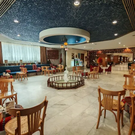 Al-Mansour Hotel