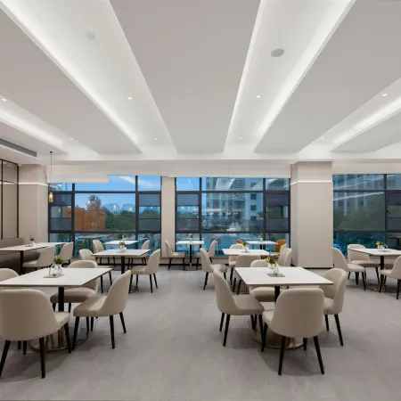 YUNIK E-Sports Hotel (Tongling University Town)