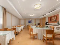 Vienna Hotel (Xupu Wanda Plaza) - breakfast