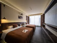 Yunshanli · Huashixu | Cloud Realm Snow‑View Garden Terrace Holiday Villa (Baisha Ancient Town) - พร้อมระเบียง