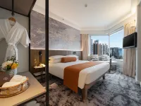 Harbour Plaza Metropolis Hotels near E-Max