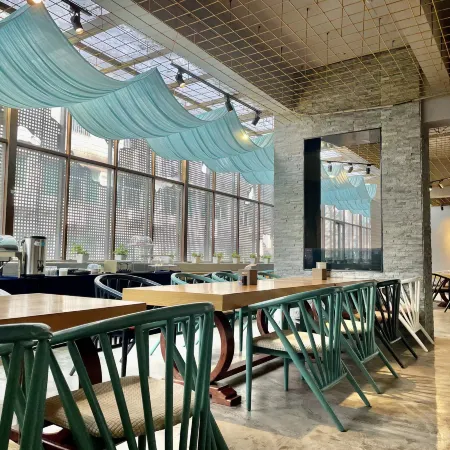 Yihui Hotel