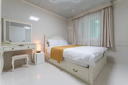 Taebaek Hotel