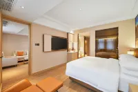 Vienna Hotel (Luohe Huanghe East Road)