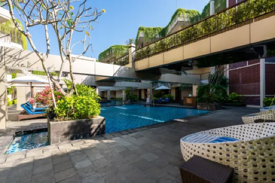 Vouk Hotel and Suites Отели рядом с достопримечательностью «Пляж Саванган»