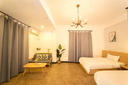 Yixiang Banhai Отели рядом с достопримечательностью «Weijiaowan»