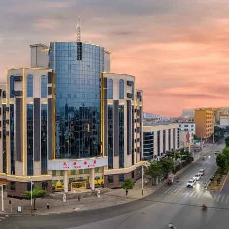 Shiping Tian Yuan Hotel