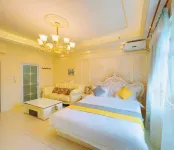 Huayang Nianhua Daily Rental Apartment (Mudanjiang Wanda Plaza)