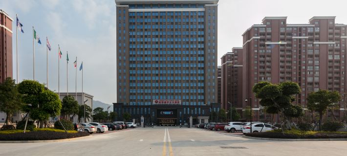 TRIUMPH WELLS WALES HOTEL Ξενοδοχεία στην πόλη Φουκίνγκ