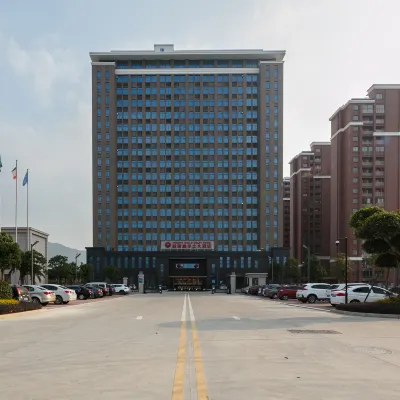 TRIUMPH WELLS WALES HOTEL Hotels near Fuqing Railway Station