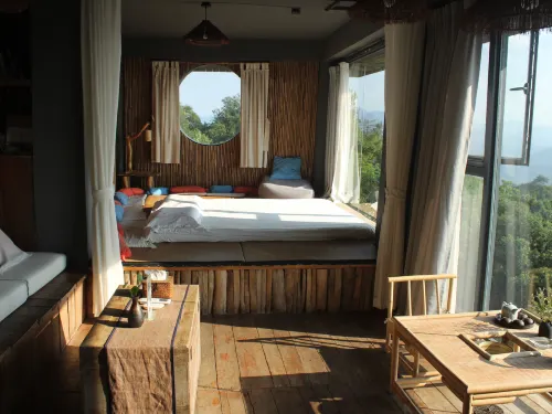 Longnan Huaqiqi Cliff Homestay - con vistas a la montaña