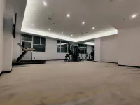 Ramada Bayonne Hotel - Gym