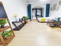 Xinyi Homestay - balcony