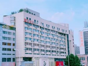 Swan Theme Culture Hotel (Zhengzhou Railway Station East Plaza Branch)