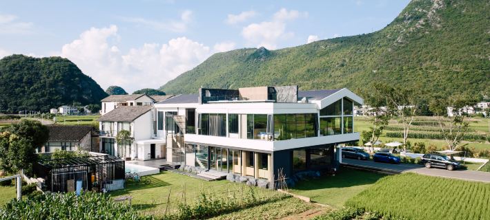 Xingyi Wanfeng Linyi Boutique Inn (Wanfenglin Baguatian Attractions) Hotels in Xingyi