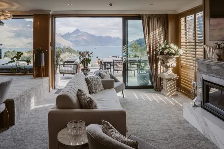 The Carlin Boutique Hotel Отели рядом с достопримечательностью «Skyline Luge Queenstown»