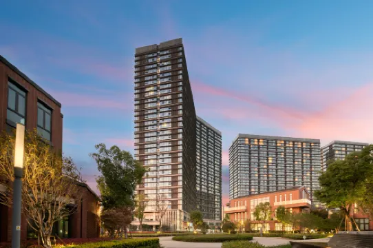 樸玥·巨幕美宿（浙大森林店）