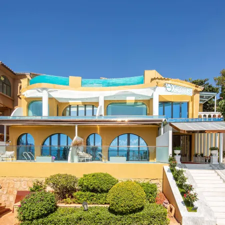Dali Hua Xiao Yue Xi Cliff Pool Sea View Hotel (Erhai Branch)