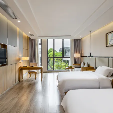 Guanghan Shuilinglong Lakeside Resort Hotel (Yijiaheba Scenic Area)