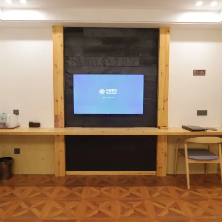 Genhe Helun Business Hotel