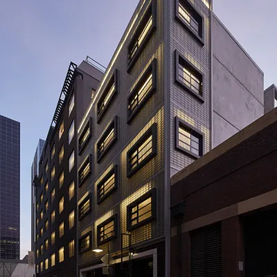Lancemore Crossley St. Hotels near Princess Theater
