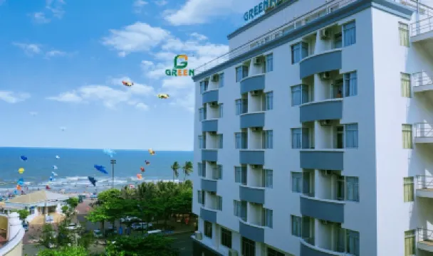 グリーン ホテル バックビーチ周辺のホテル
