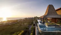 Holiday Inn Resort Bali Canggu Hotels in der Nähe von GPT Petra Denpasar