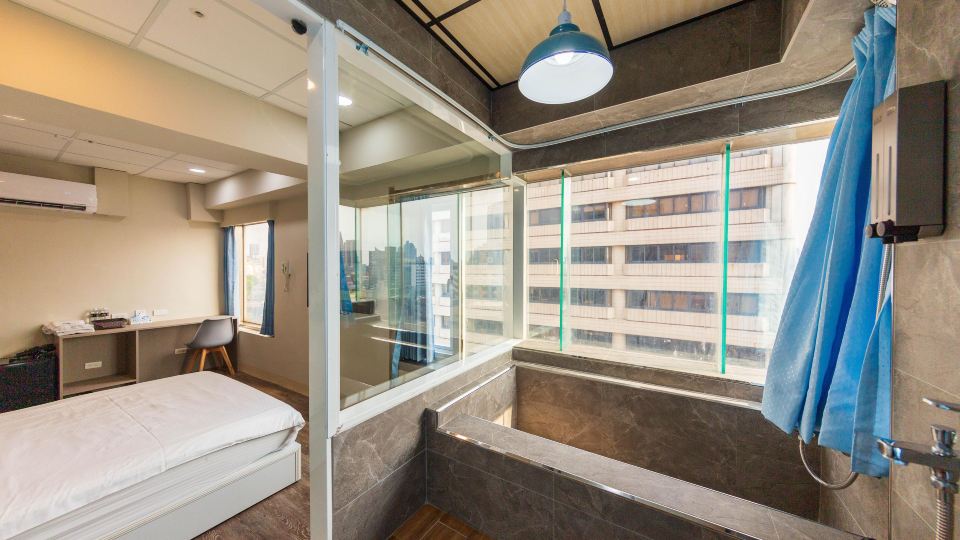 Liuhe Su Hotel