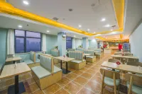 Vienna Hotel (Jiujiang Railway Station) - sarapan