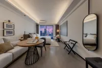 Fengyu Hotel Apartment (Shenzhen Futian Huaqiangbei Subway Station)