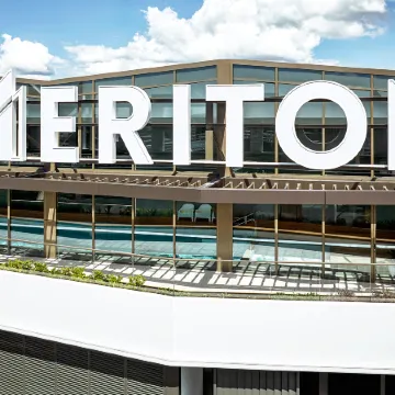 Meriton Suites Canberra Отели в г. Канберра