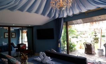 Jungle Moon Boutique Homestay