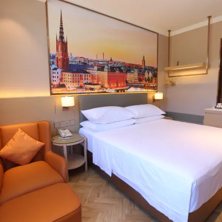 Vienna Classic Hotel (Butuo Huobaguangchang Square)