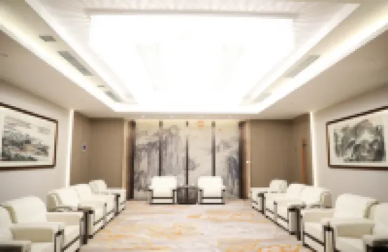 濟南頤正大廈（泉城廣場店）