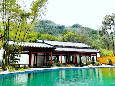 Gupo Mountain Third Sister Story Forest Hot Spring Travel Healing Resort Hotel Отели рядом с достопримечательностью «Shibashuiyuan Ecological Scenic Spot»