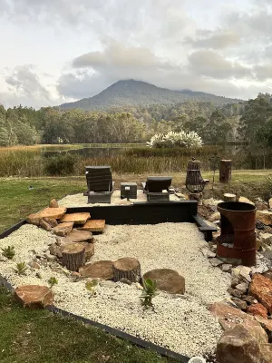 Quamby Bluff Lake House, Deloraine, Tasmania Hotels near Christmas Hills Raspberry Farm Cafe