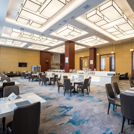 Huayun Hotel