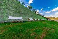 Chengde ai zai Cai yun ju shan gu mu Wu min su