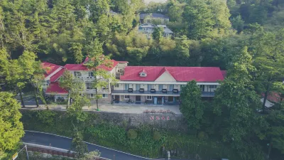 Pine Cereal Villa (Yinshan Street Transfer Store in Moganshan Scenic Area)