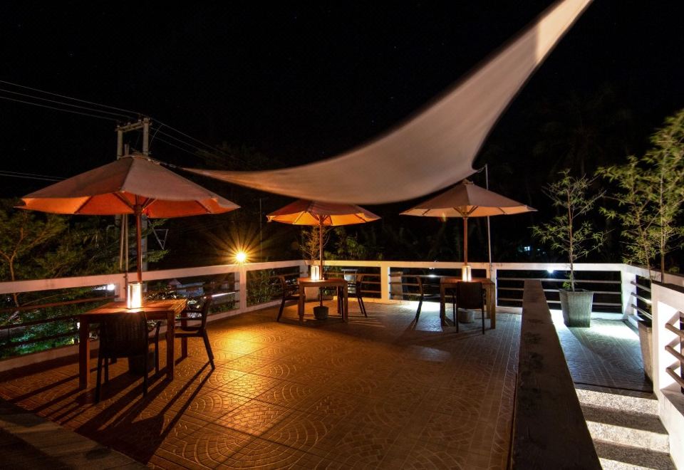 디바 롬복 리조트 수영장