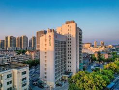 Jinjiang Inn (Nanjing Zhongfu Road Metro Station, Jianing Road)